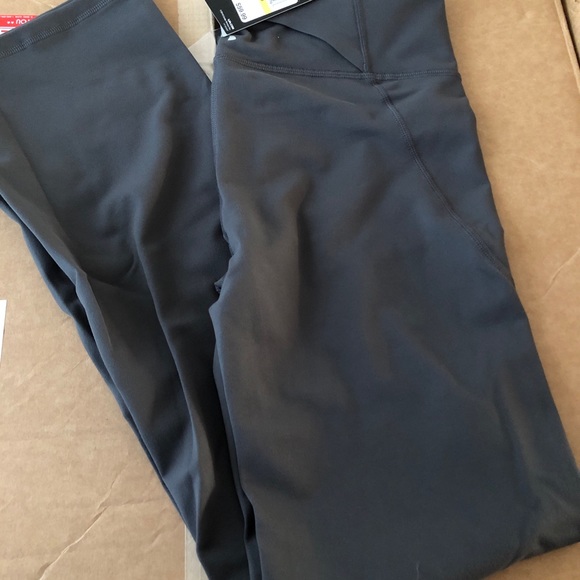 - Under Armour DFO Reflect High-Rise Bootcut Pants - Picture 8 of 16